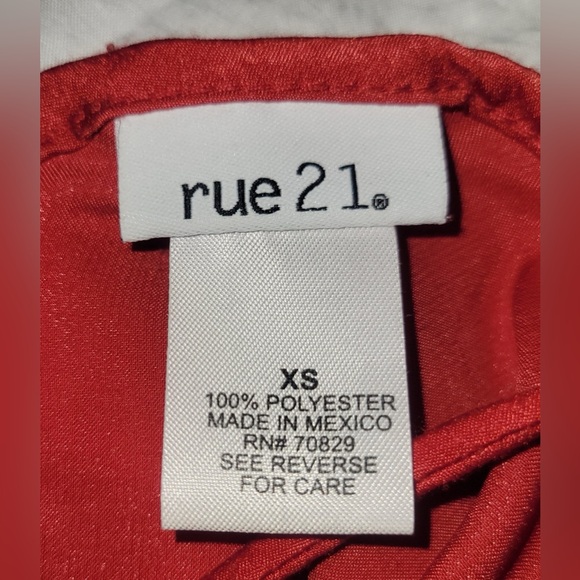 Red slip dress with slit - Picture 6 of 6